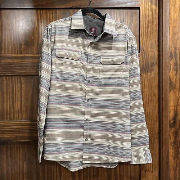 Swiss tech men’s shirt size medium long sleeve button up pockets south... - Picture 1 of 8